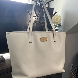 Michael Kors Tote Jet Set